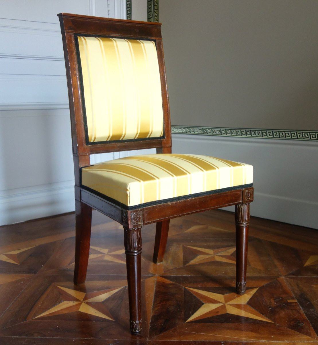 Suite de 4 chaises d'audience en acajou d'époque Empire, à rapprocher de l'oeuvre de Marcion-photo-1