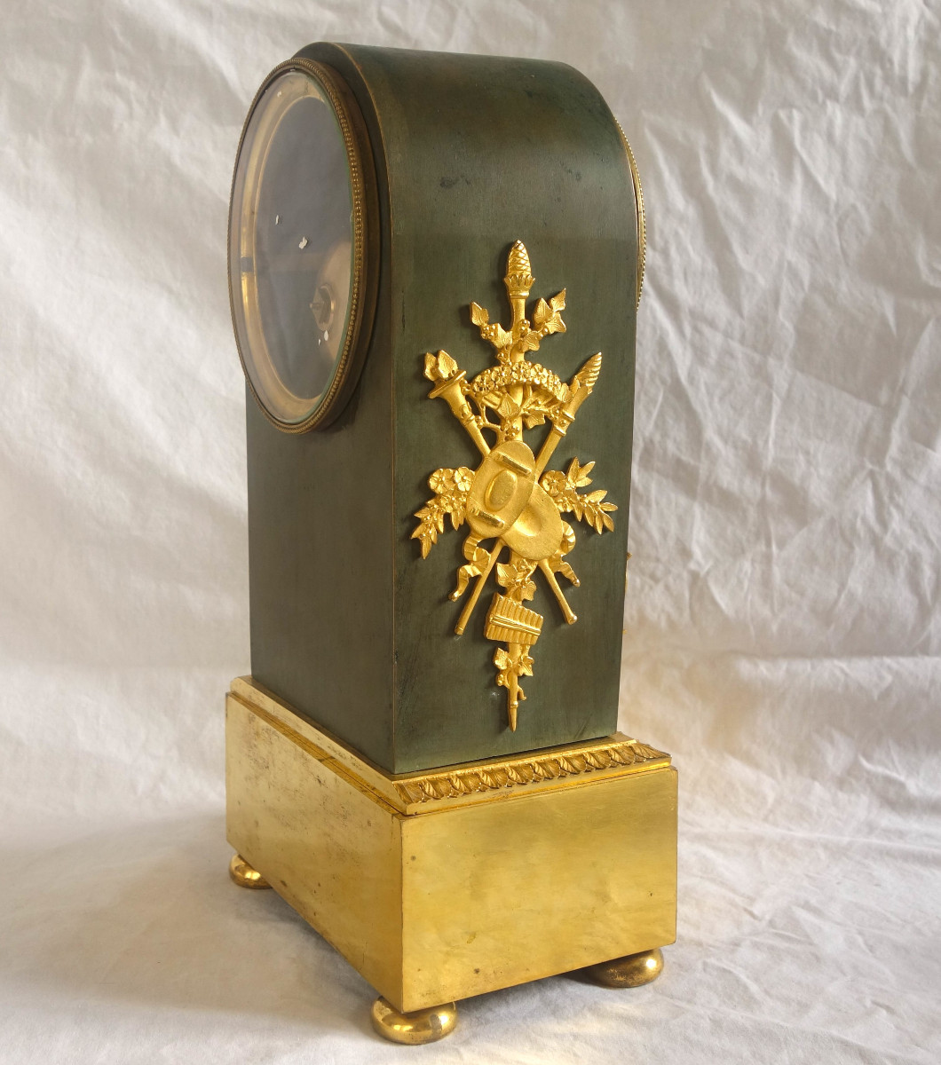 Pendule borne d'époque Empire en bronze patiné et doré par Lesieur et Thomire-photo-2
