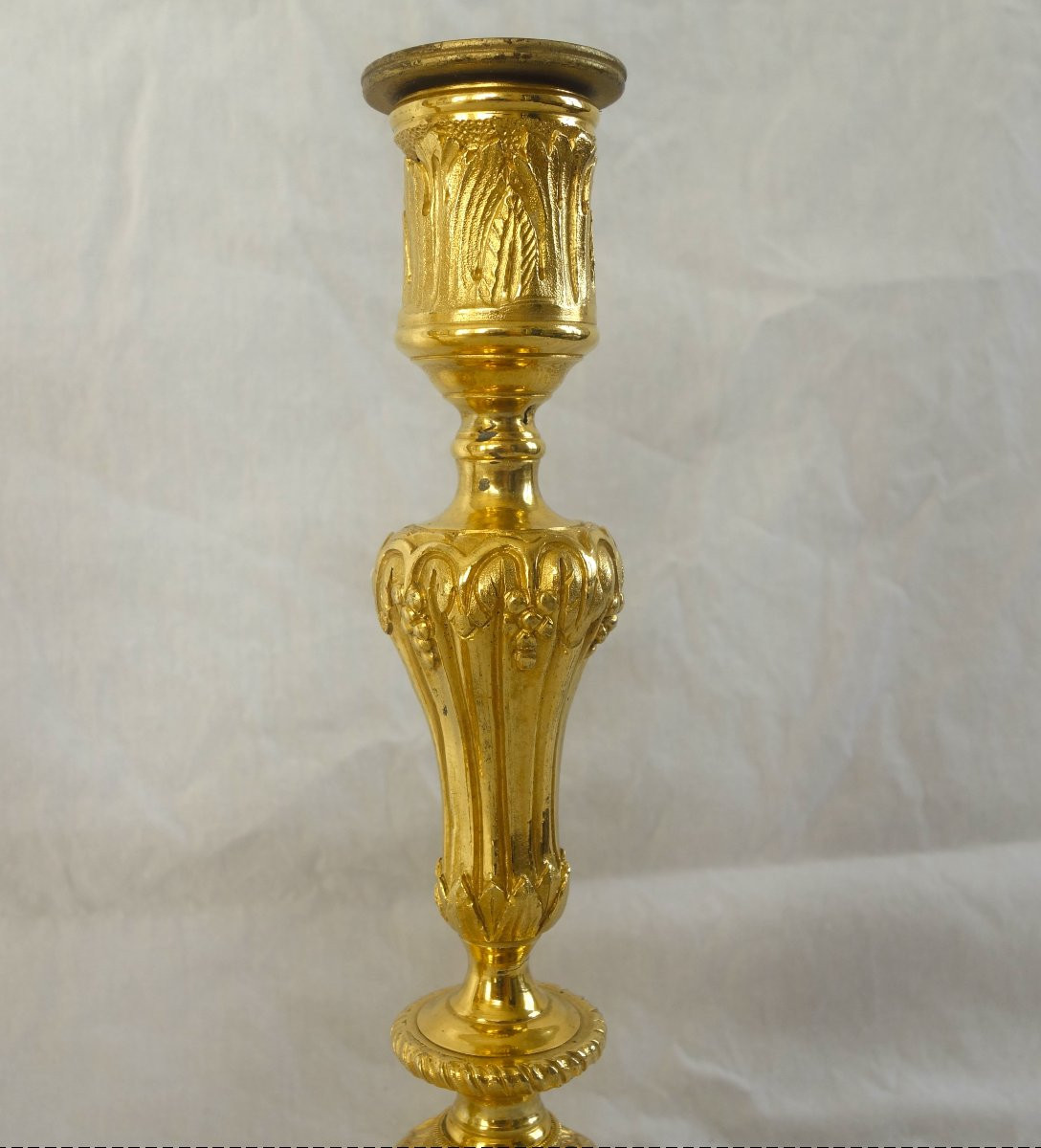 Pair Of Louis XVI Period Candlesticks In Chased Bronze And Gilded With Fine Gold-photo-2