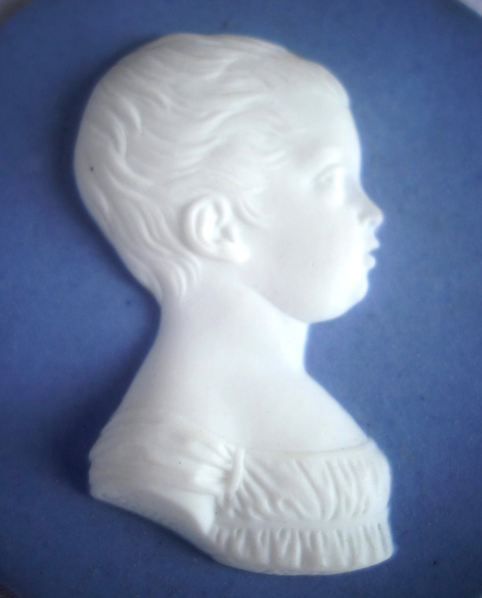 Miniature Portrait Of The Duke Of Bordeaux, Sèvres Biscuit In The Wegwood Style, Brachard 1821 Royalist-photo-2