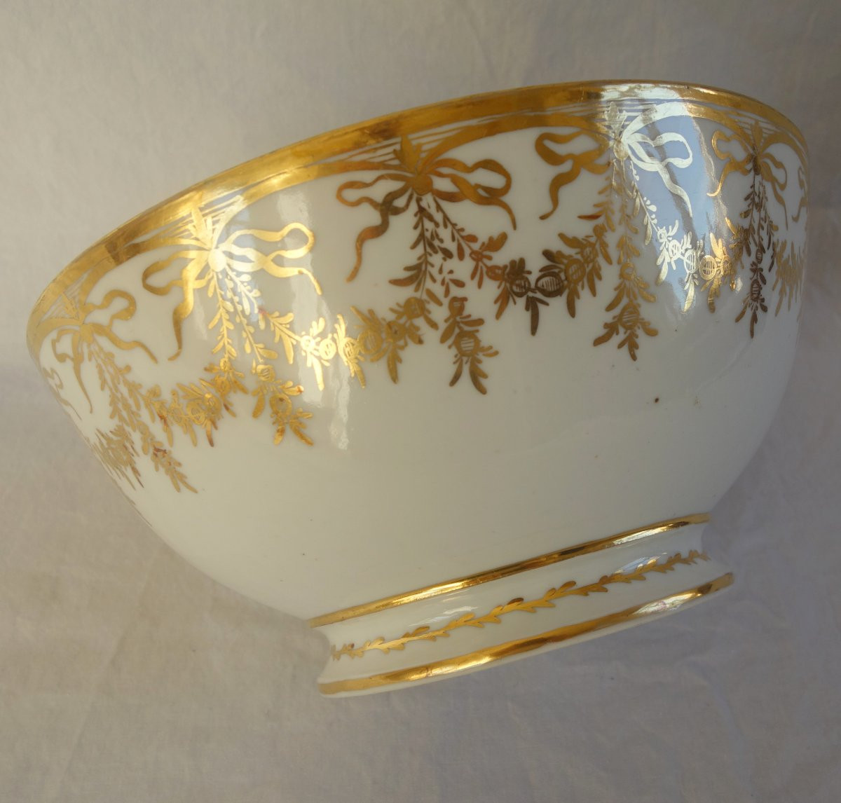   White And Gold Paris Porcelain Biscuit Bowl - Directoire Period, Late 18th Century-photo-2