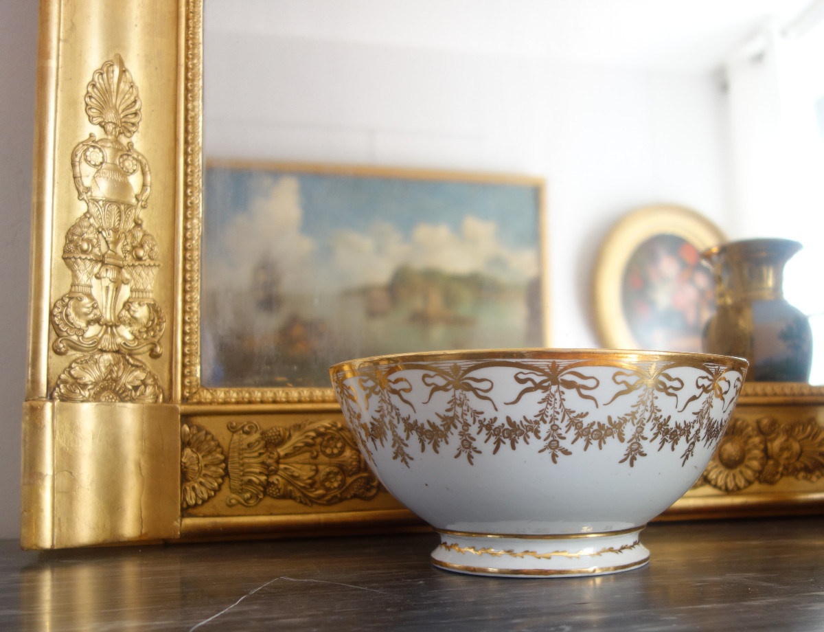   White And Gold Paris Porcelain Biscuit Bowl - Directoire Period, Late 18th Century