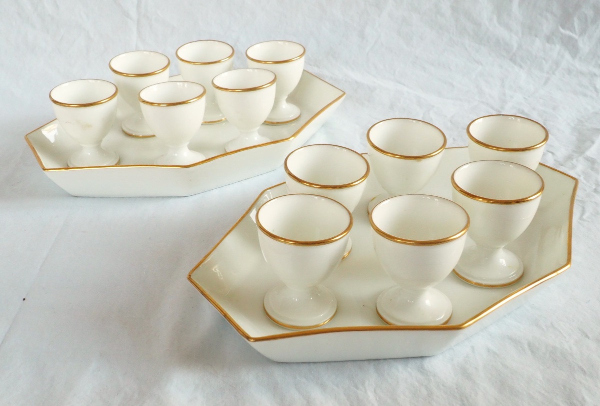 Nast : série de 6 coquetiers d’époque Empire & présentoir, porcelaine blanche & or - signé-photo-6