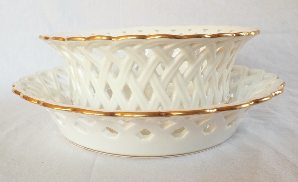 Nast : grande corbeille ajourée d’époque Empire en porcelaine de Paris blanche et or-photo-3