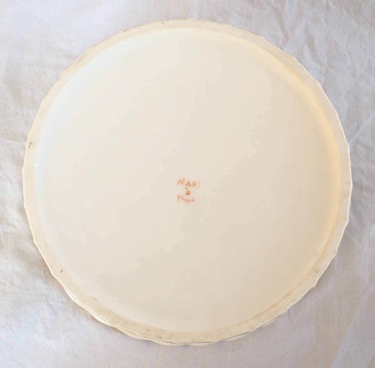 Nast : grande corbeille ajourée d’époque Empire en porcelaine de Paris blanche et or-photo-6