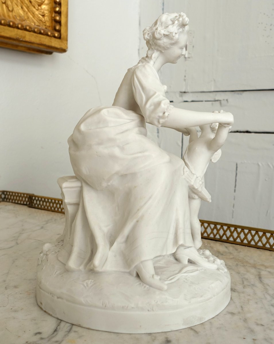 Manufacture de Sèvres : scène galante du XVIIIe siècle - la leçon à l'amour,  biscuit signé-photo-4