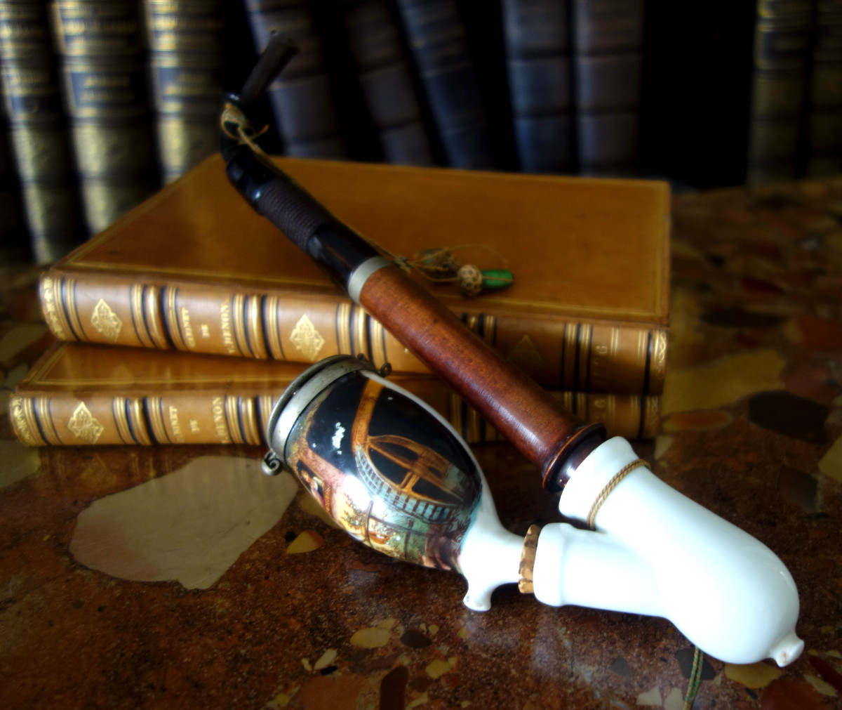 Pipe à couvercle en porcelaine Allemande - Bavière 19e siècle