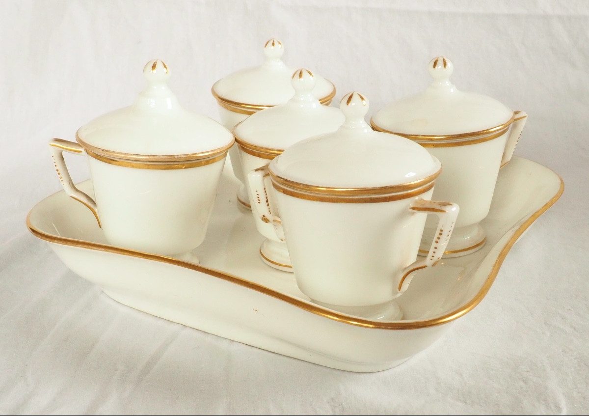 Nast : Empire Porcelain Creamware Set Enhanced With Fine Gold - Early 19th Century