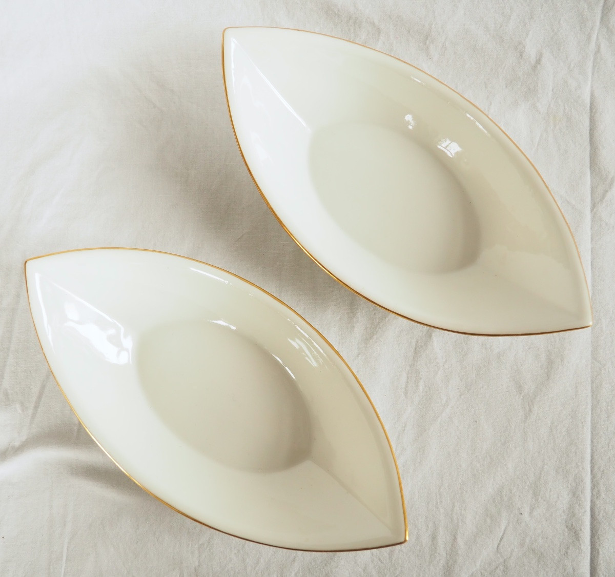 Nast : Pair Of Empire Porcelain Navette-shaped Dishes Enhanced With Fine Gold - Early 19th Cent-photo-2