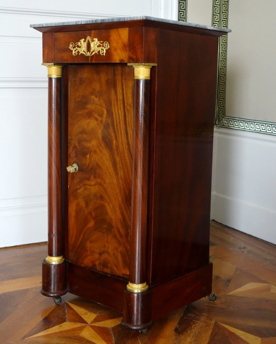 Somno, Empire Period Bedside Table With Columns, Mahogany, Gilt Bronze Mounts, Mercury And Turquin Marble-photo-1