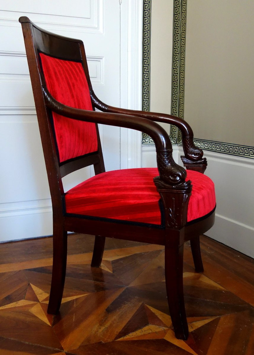 Fauteuil d'époque Empire en acajou, modèle au Dauphin-photo-3