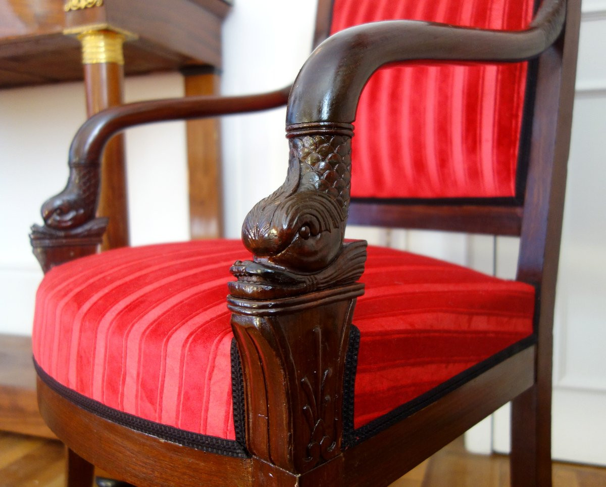 Fauteuil d'époque Empire en acajou, modèle au Dauphin-photo-5