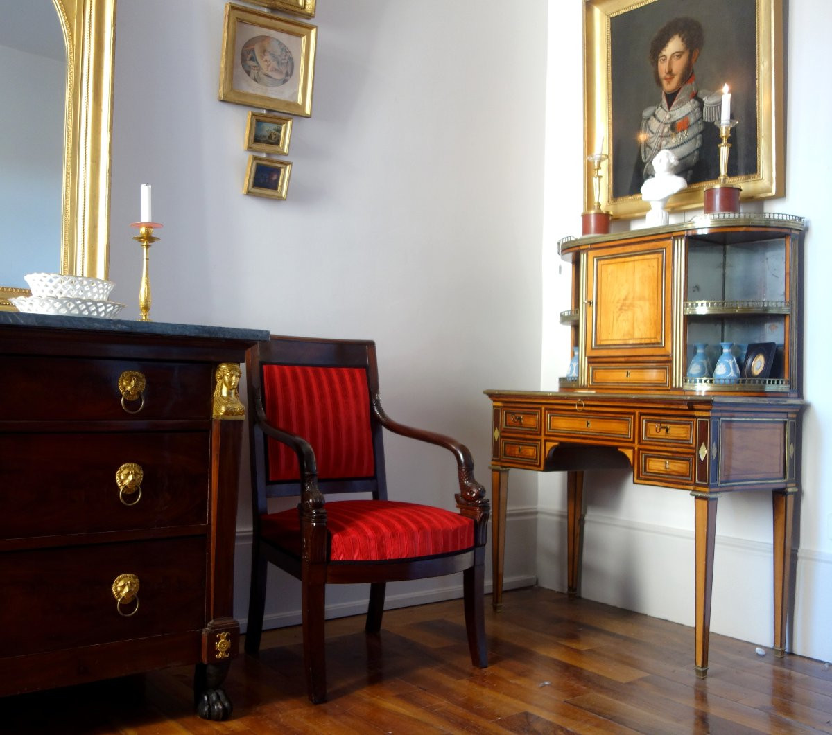 Fauteuil d'époque Empire en acajou, modèle au Dauphin-photo-8