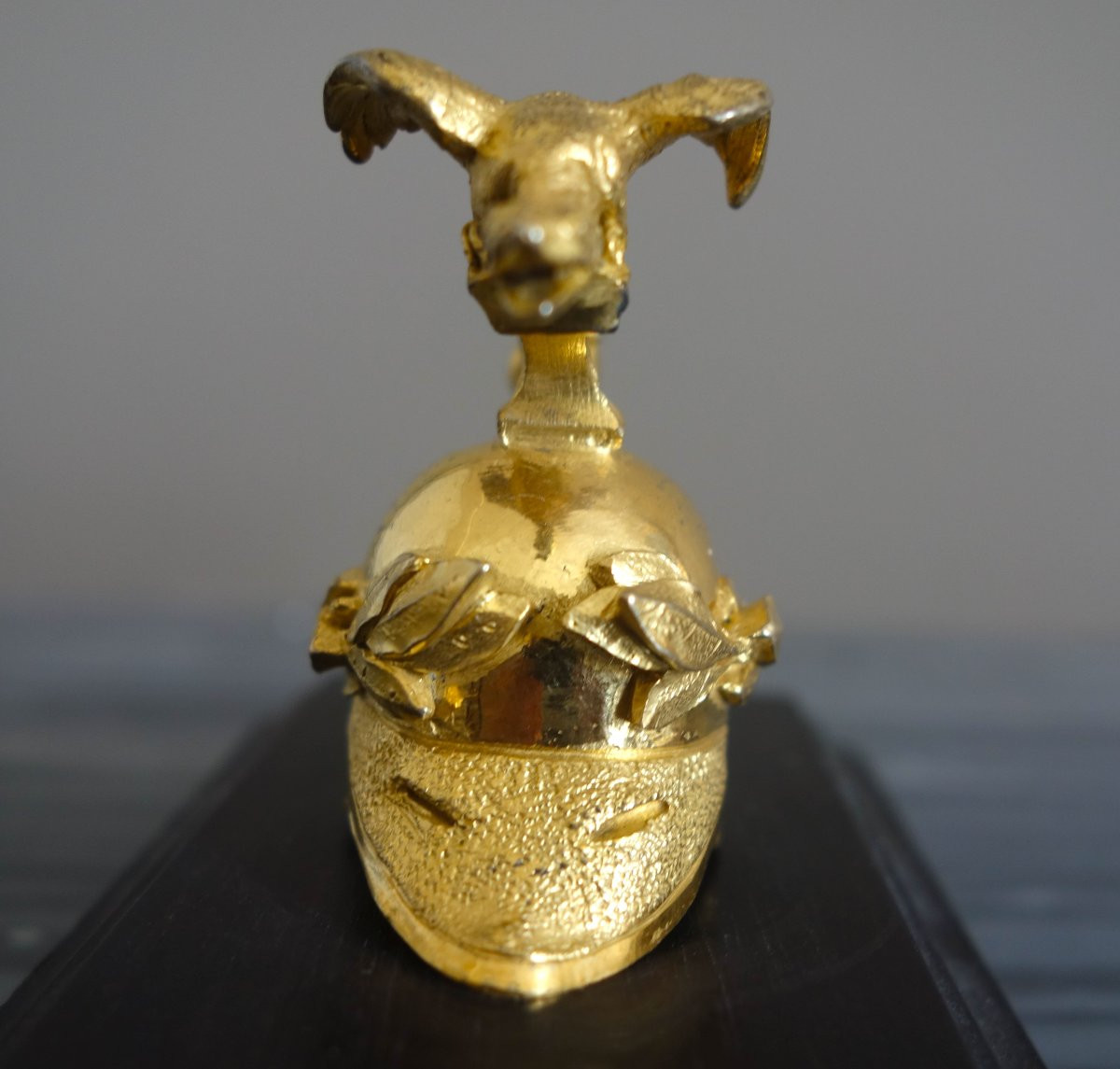 Paperweight In The Shape Of A Dragon's Helmet, Gilt Bronze And Ebony, Early 19th Century-photo-3