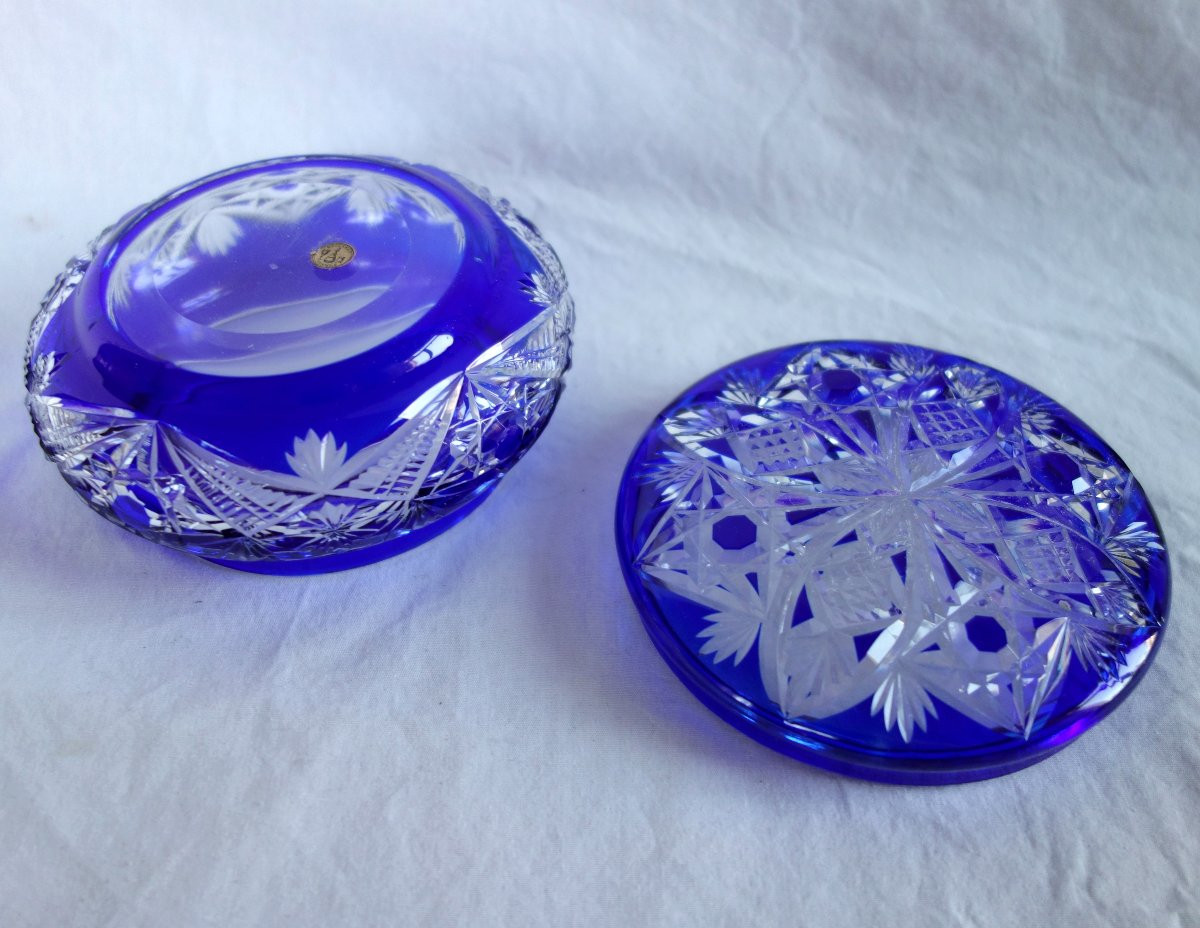 Baccarat - Bonbonnière en cristal de Baccarat taillé overlay bleu - étiquette papier-photo-3