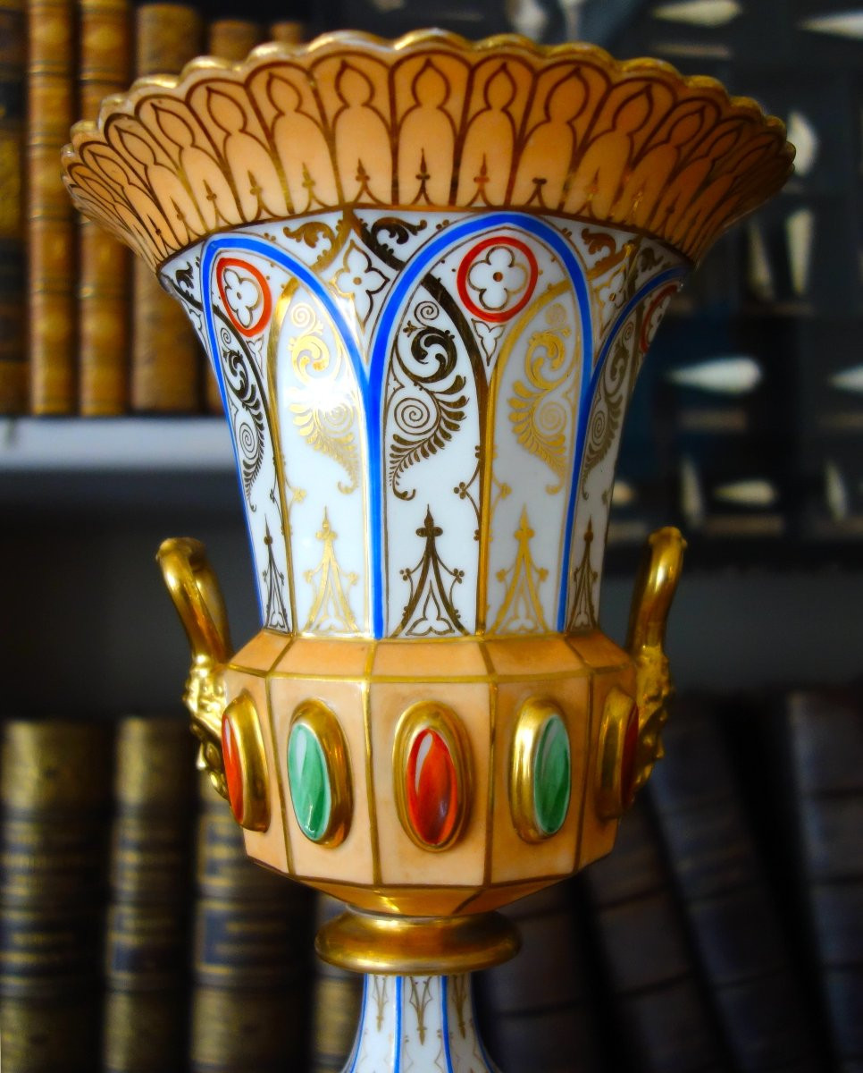 Paire de vases Charles X néo renaissance en porcelaine de Paris - riche décor polychrome et or-photo-3