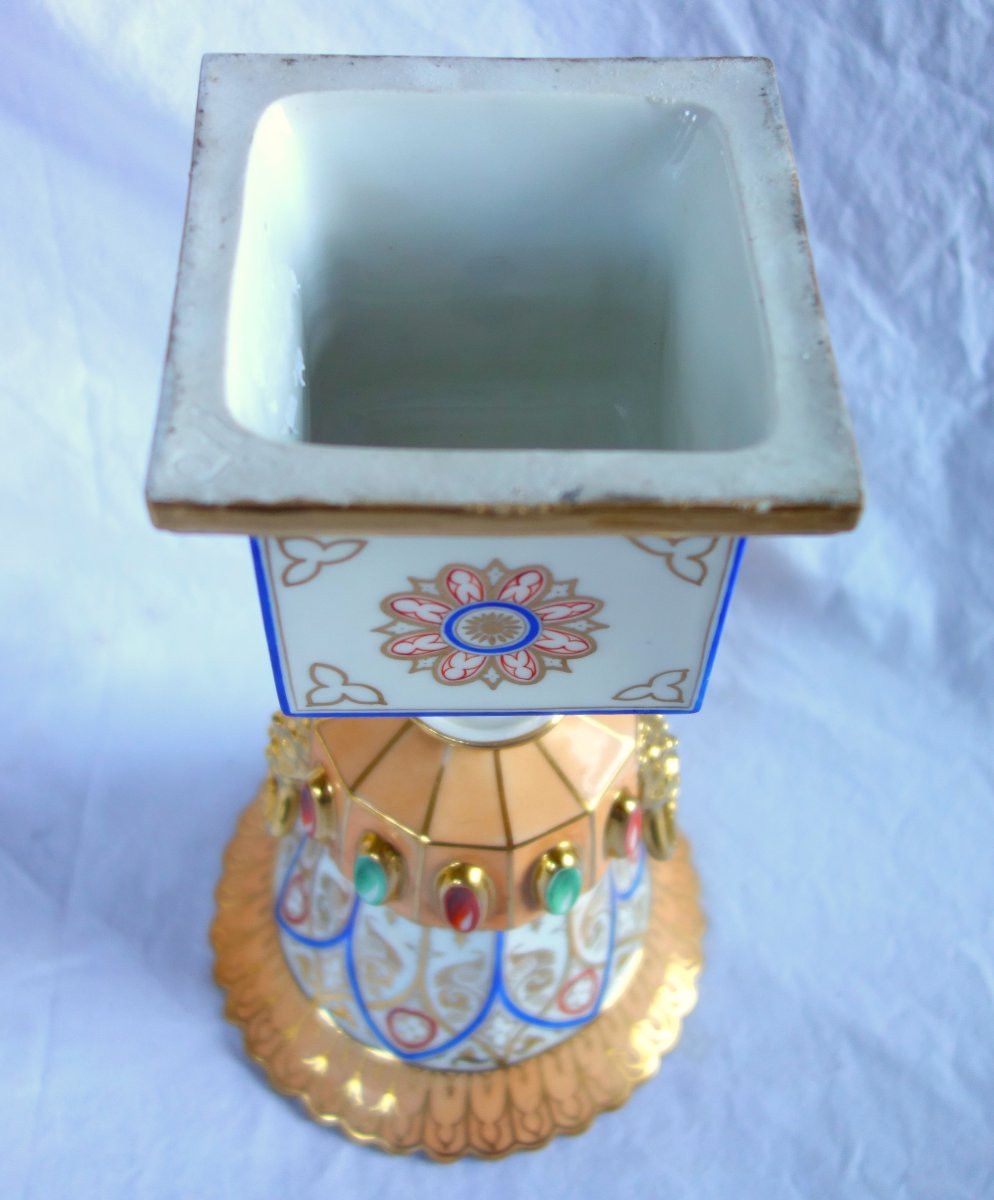 Paire de vases Charles X néo renaissance en porcelaine de Paris - riche décor polychrome et or-photo-6