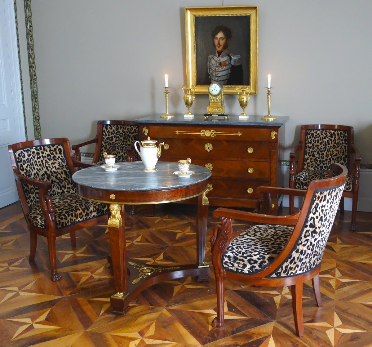 A Mahogany Pedestal Table From The Consulate/empire Period, With Rich Gilt Bronze Mounts And A Turquin Marble Top.-photo-7