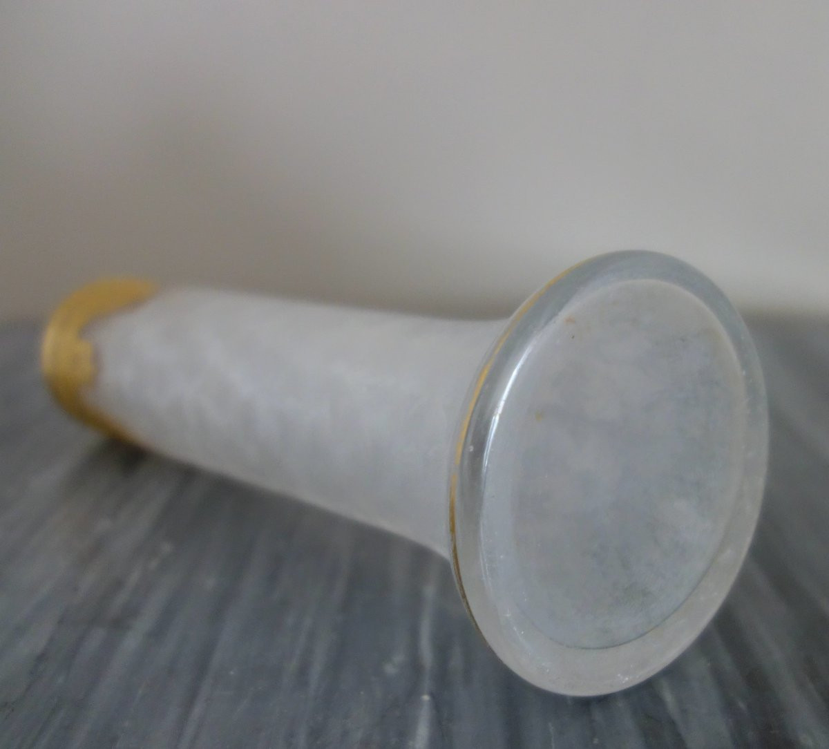 Saint Louis - vase soliflore en cristal gravé à l'acide et doré or fin - modèle Nelly / Empire-photo-3