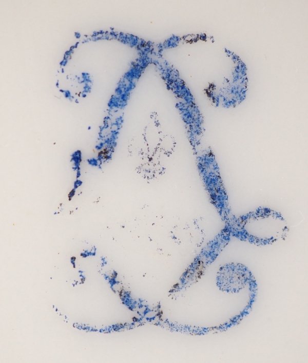 Sèvres - saucière Empire en porcelaine blanche dorée or fin - signée et datée 1820-photo-2