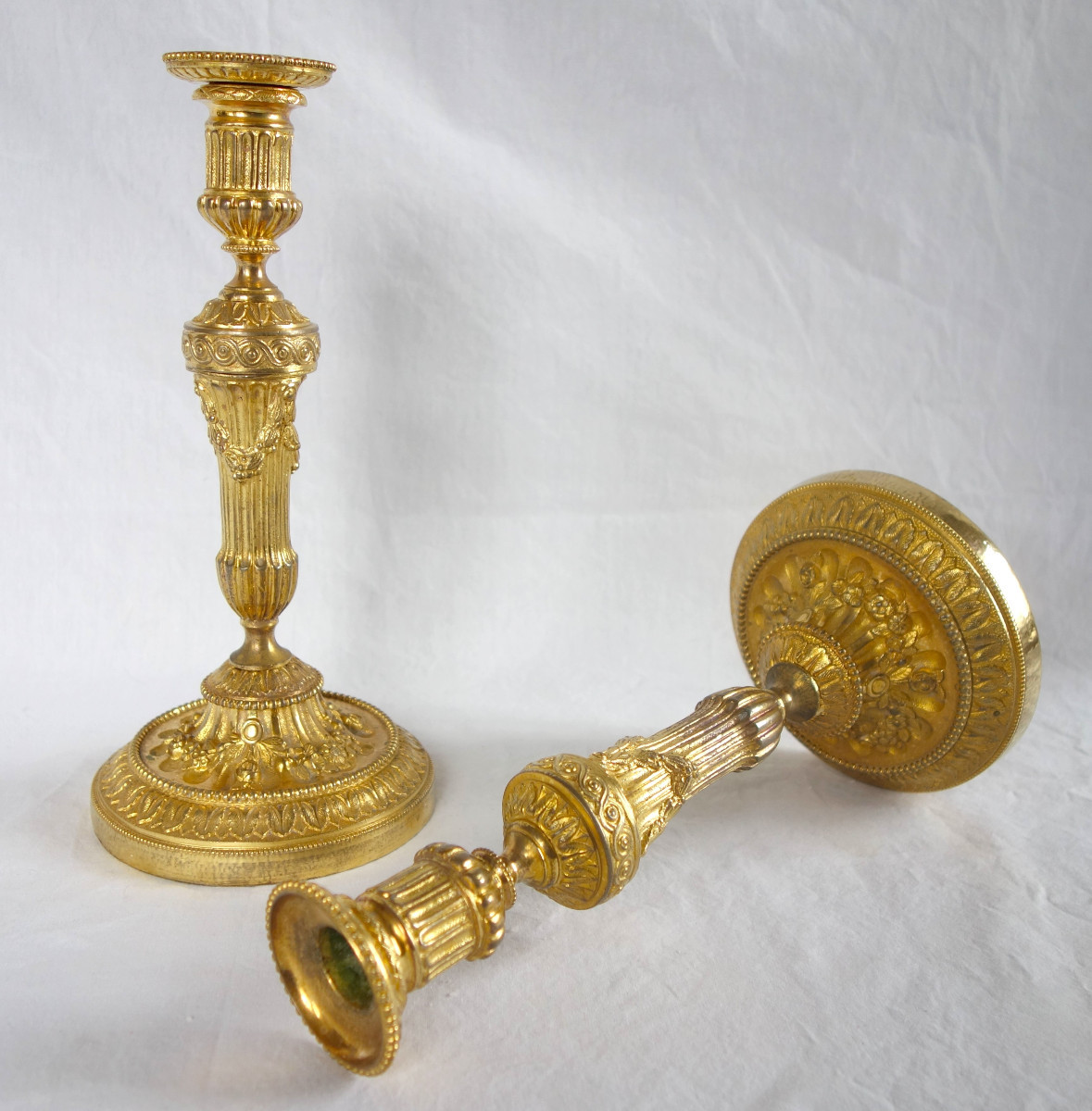 Pair Of Louis XVI Style Candlesticks In Chased And Gilded Bronze-photo-4