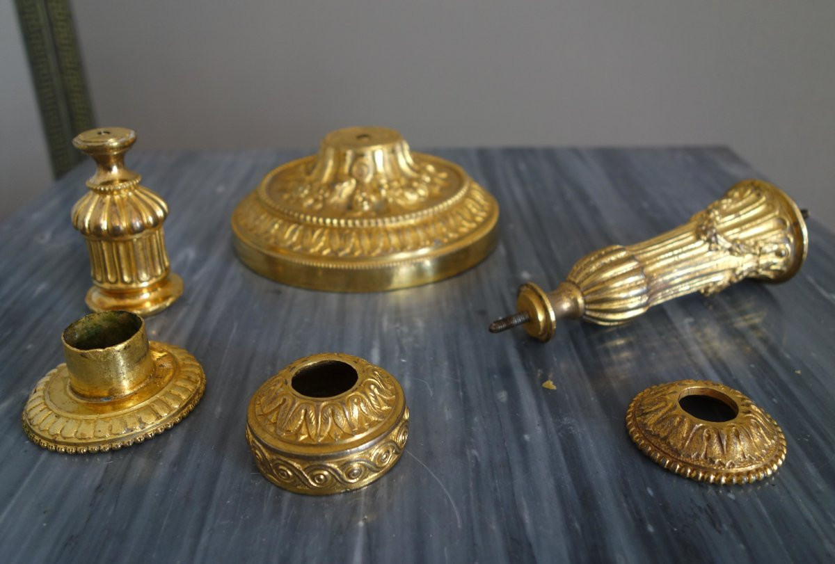 Pair Of Louis XVI Style Candlesticks In Chased And Gilded Bronze-photo-5