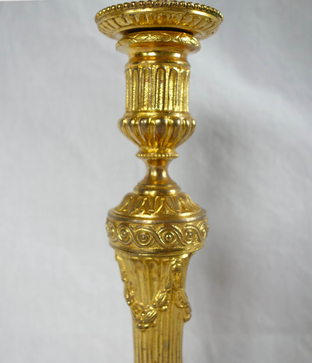 Pair Of Louis XVI Style Candlesticks In Chased And Gilded Bronze-photo-2