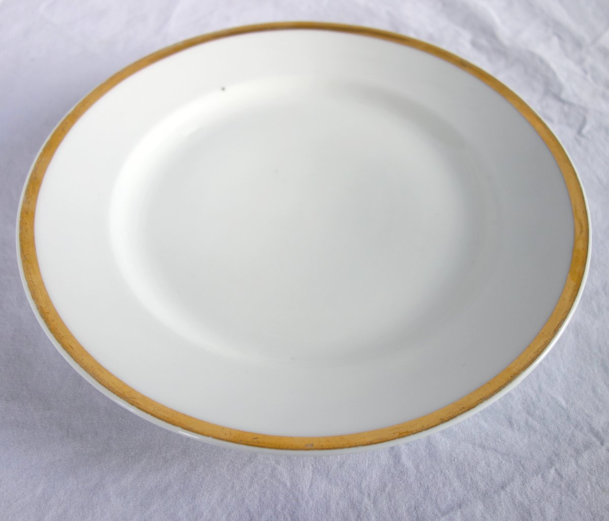 Série de 8 assiettes de table en porcelaine à filets or, fin XVIIIe siècle-photo-4