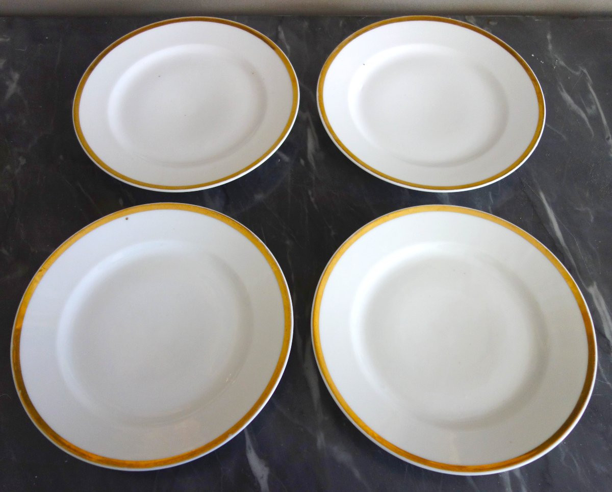 Série de 8 assiettes de table en porcelaine à filets or, fin XVIIIe siècle-photo-3