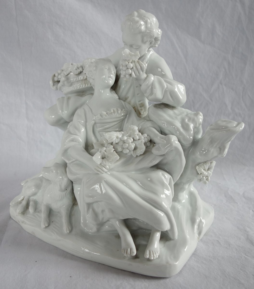 Capodimonte : scène galante du XVIIIe siècle d'après Boucher - groupe en porcelaine - signé-photo-2
