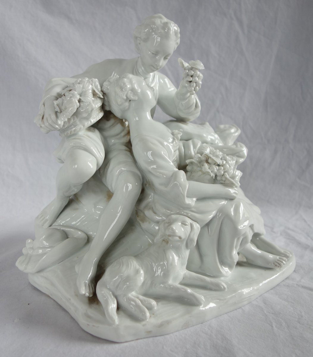 Capodimonte : scène galante du XVIIIe siècle d'après Boucher - groupe en porcelaine - signé-photo-2