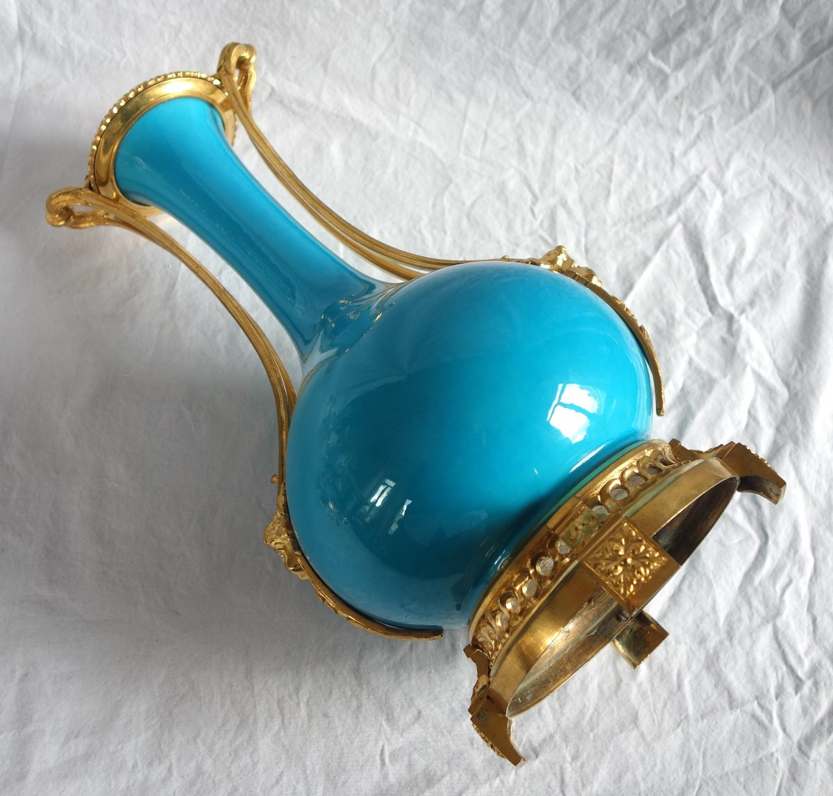 Grand vase d'ornement Louis XVI en porcelaine turquoise et bronze doré-photo-5