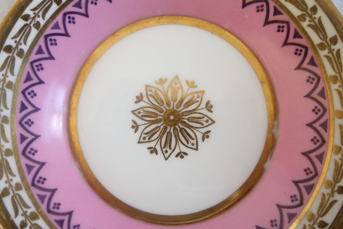 Manufacture Royale de Sèvres 1821 : Suite 6 tasses à café litron en porcelaine à décor Egyptien-photo-1