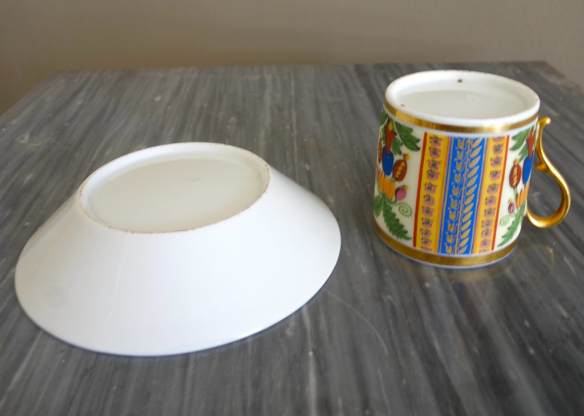 A Large Biscuit Porcelain Coffee Cup With Polychrome And Raised Gilding - Paris Porcelain Circa 1820-photo-7