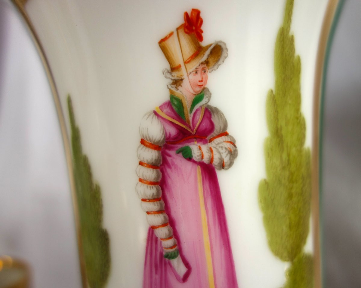 Pair Of Polychrome And Gilt Paris Porcelain Trumpet Vases - Empire/restoration Period-photo-3