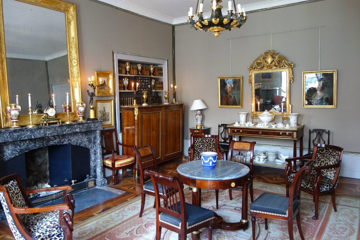 Grand lustre à 12 feux Empire d'époque Restauration en bronze patiné et doré, vers 1820-1830-photo-8