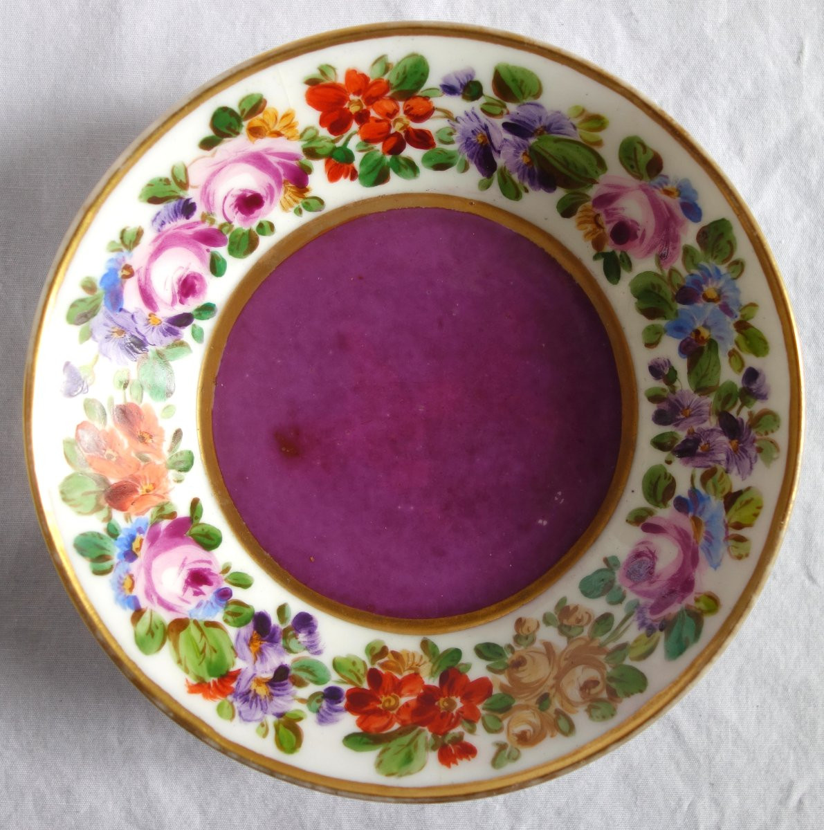 Tasse à café litron en porcelaine polychrome et dorée, porcelaine de Paris vers 1820-photo-3