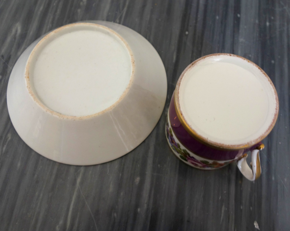 Tasse à café litron en porcelaine polychrome et dorée, porcelaine de Paris vers 1820-photo-7