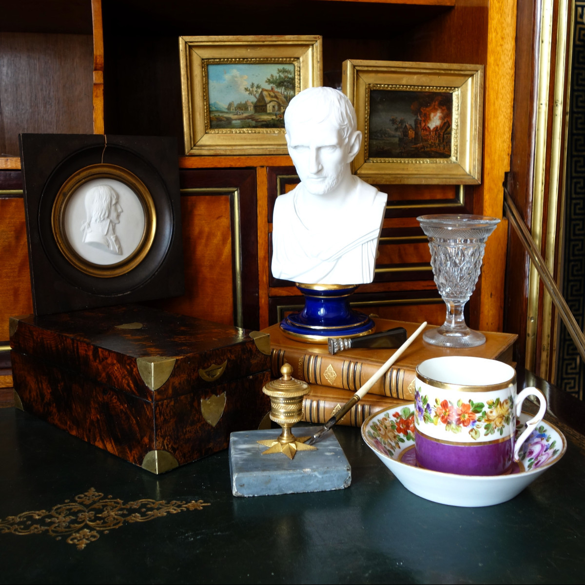 Tasse à café litron en porcelaine polychrome et dorée, porcelaine de Paris vers 1820-photo-8