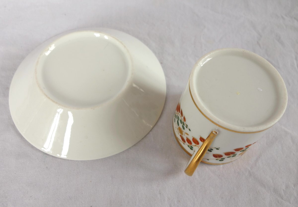 Tasse à café litron en porcelaine polychrome et dorée, porcelaine de Paris vers 1820 -photo-7