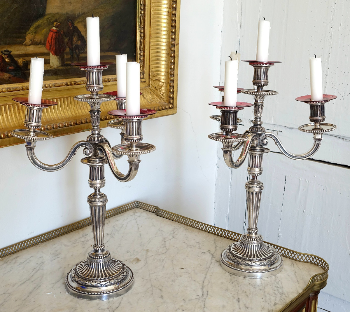   Paire de grands candélabres de style Louis XVI à 4 feux en bronze argenté