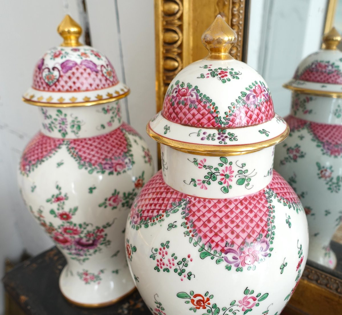 Pair Of Porcelain Potiches In The Chinese Style - Famille Rose - Manufacture Samson-photo-4