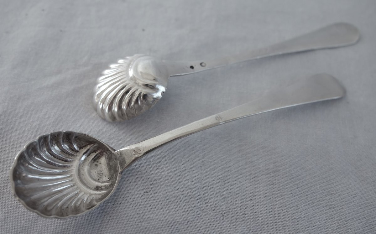 Pair Of Late 18th/early 19th Century Solid Silver Mustard Spoons-photo-3