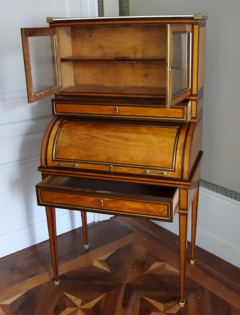   Bureau cylindre en citronnier et acajou, fin de l'époque Louis XVI-photo-4