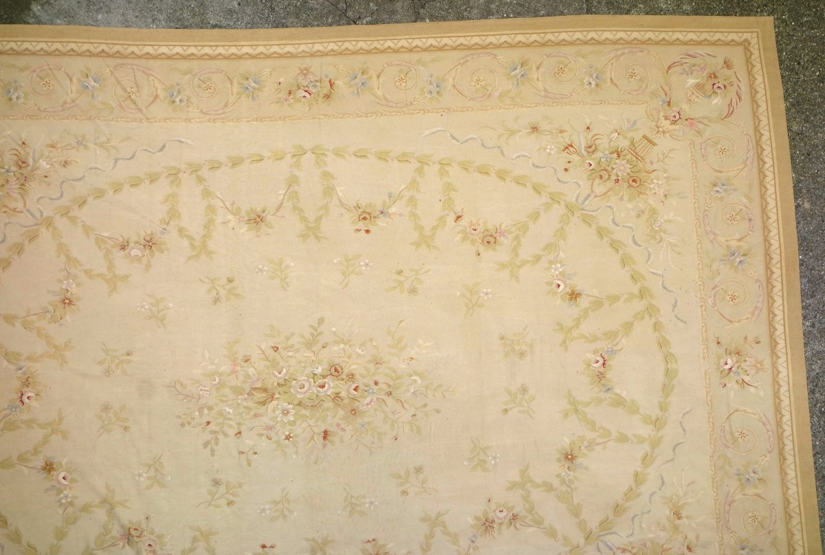 Grand tapis d'Aubusson de style Louis XVI, époque Napoléon III - 512cm x 396cm-photo-1