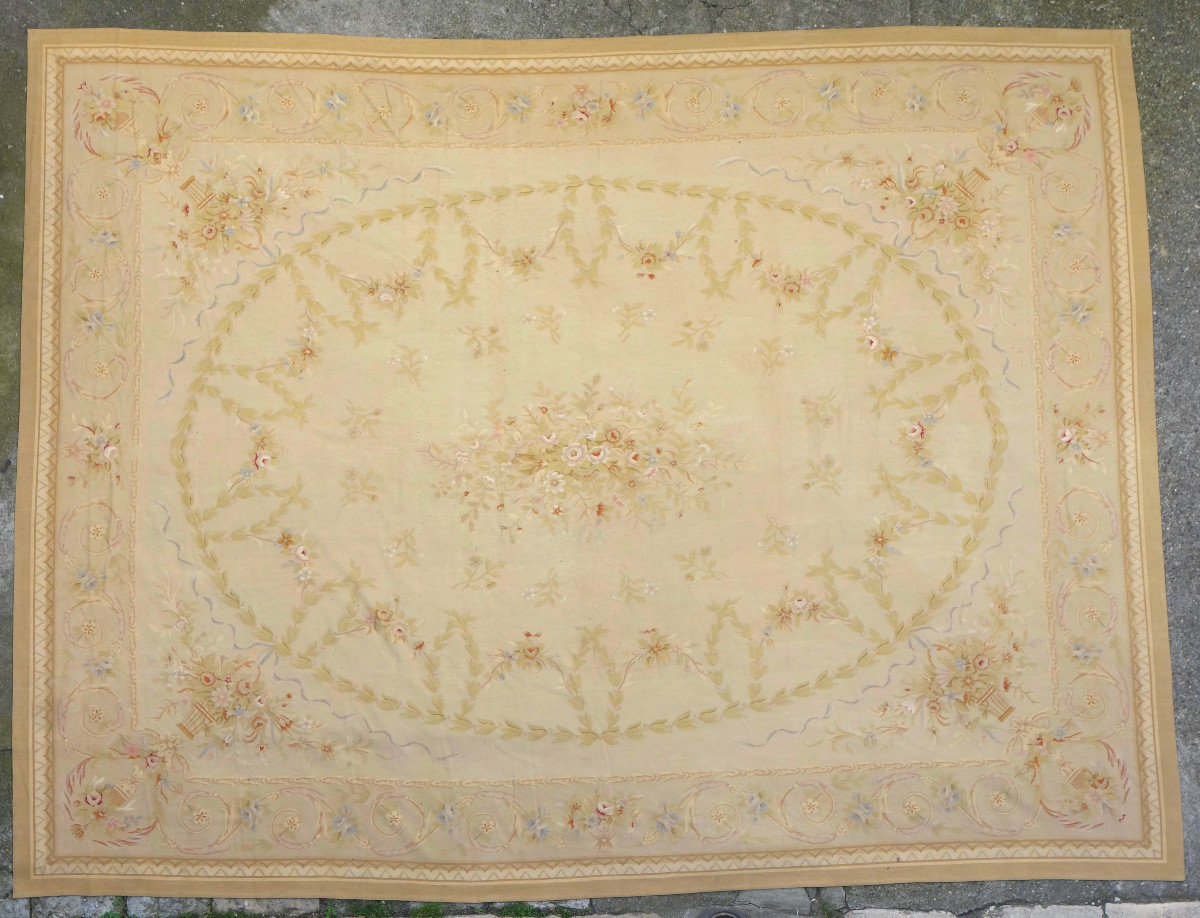 Grand tapis d'Aubusson de style Louis XVI, époque Napoléon III - 512cm x 396cm