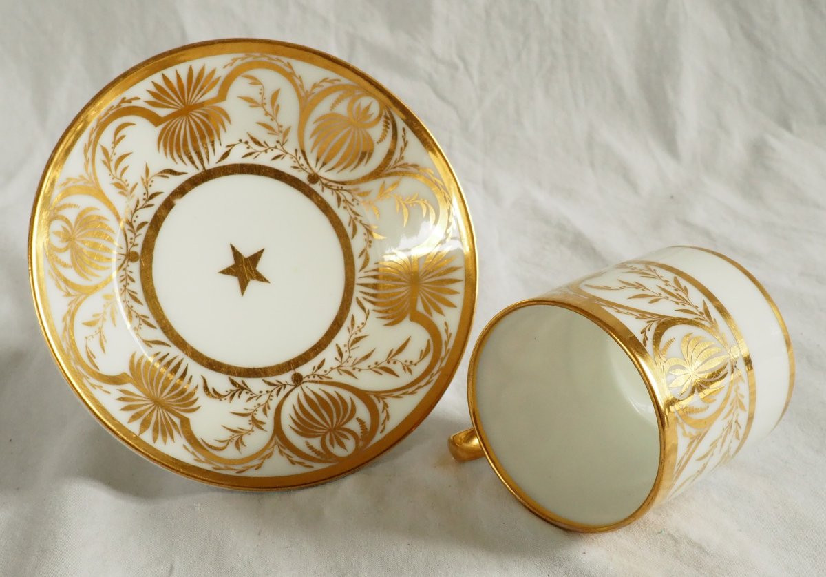 Darte, Attributed To - Empire Period Litron Cup - White And Gold Porcelain-photo-5