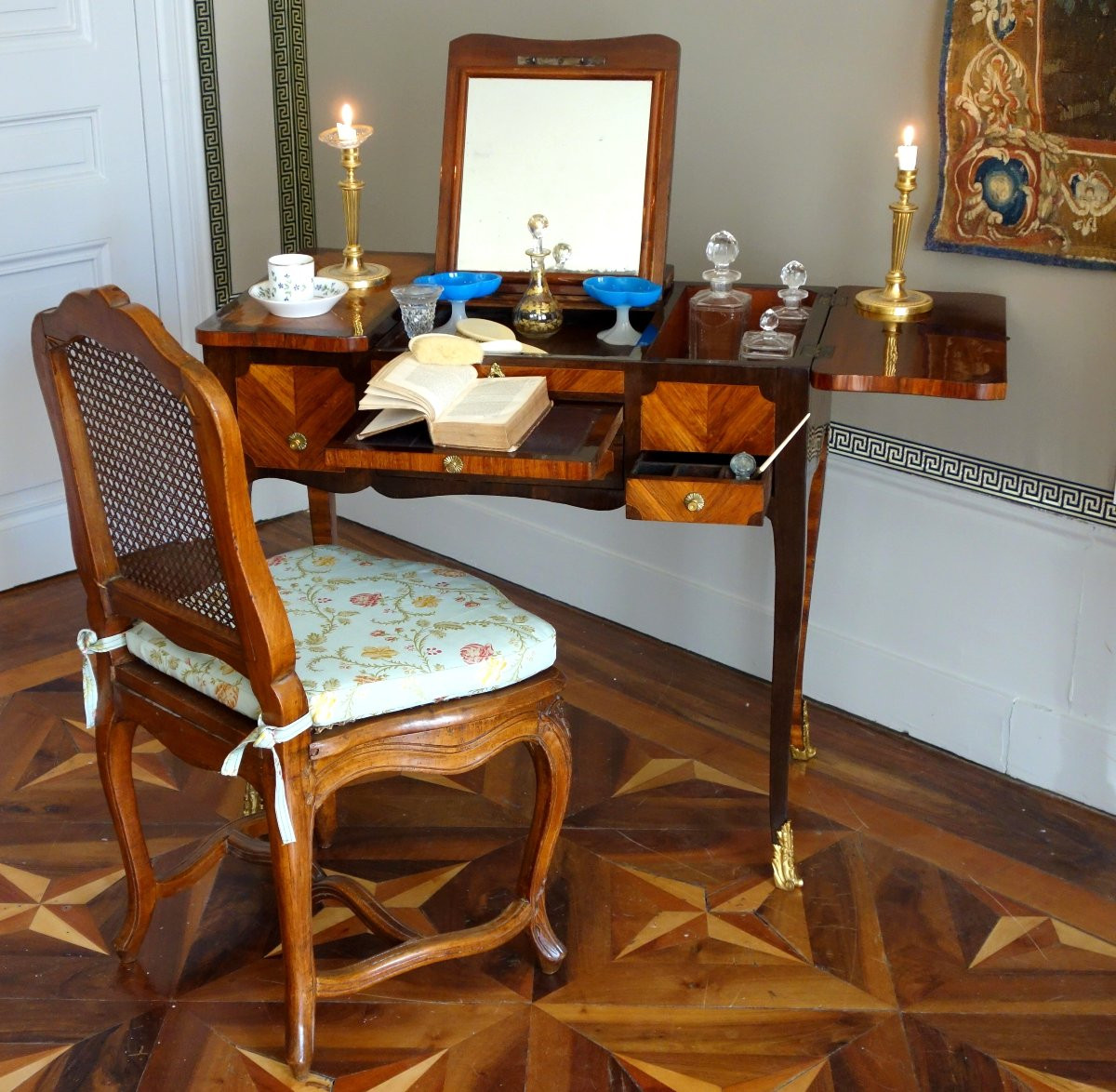   Table coiffeuse d'époque Louis XV Transition en marqueterie, travail Parisien du XVIIIe -photo-8