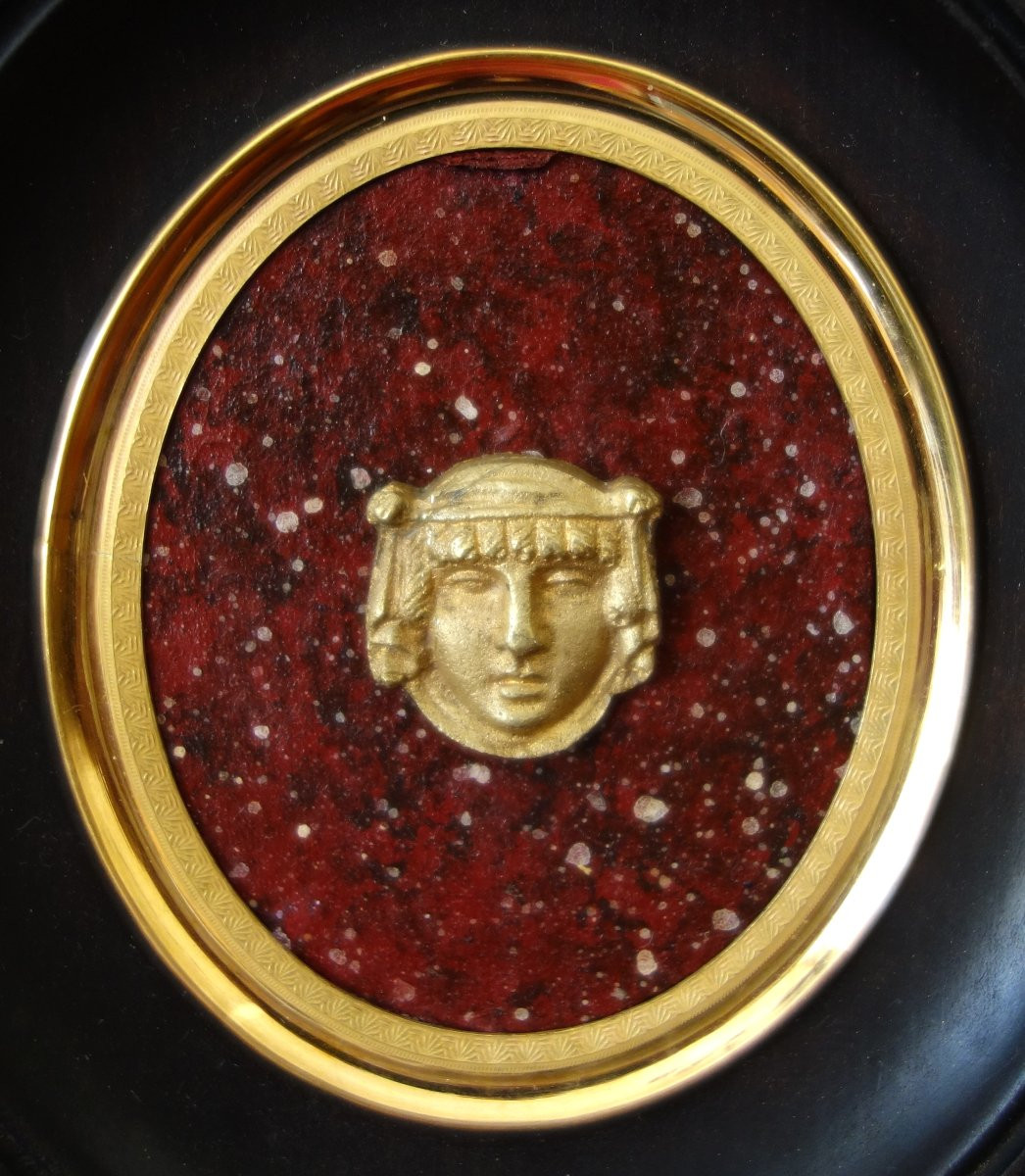 Ravrio: Miniature Portrait Of An Egyptian Woman, Souvenir Of The Grand Tour, Gilt Bronze On Porphyry Base-photo-3