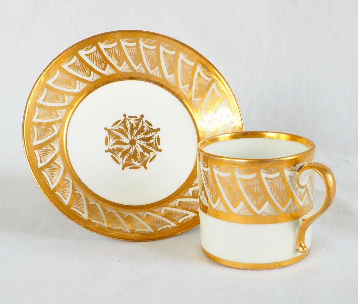 Dagoty Attributed To - Empire Period Litron Cup - White And Gold Porcelain-photo-2
